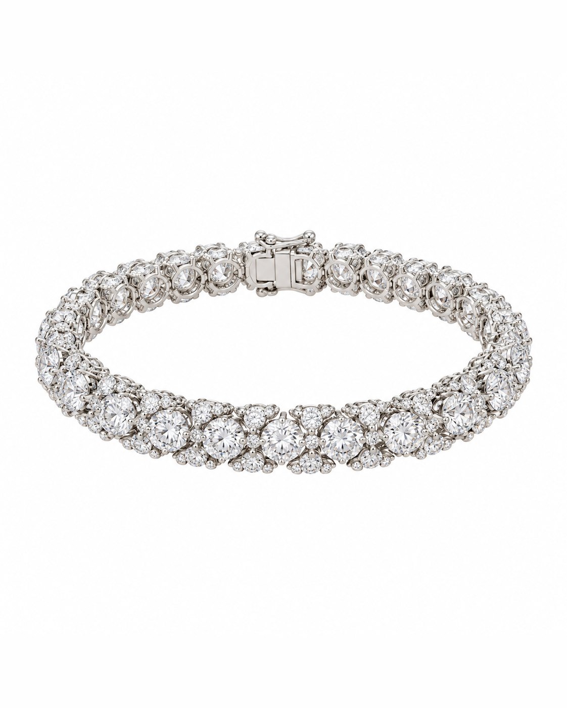 Recorte de referência em fundo branco: pulseira de diamantes i