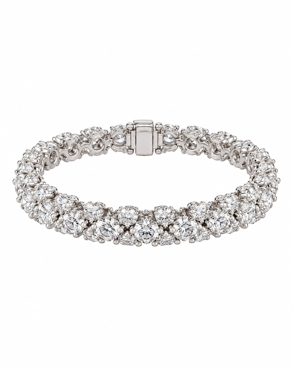Recorte de referência em fundo branco: pulseira de diamantes ii